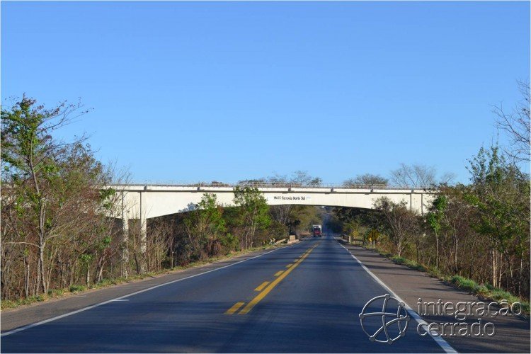 Viaduto da Ferrovia Norte Sul